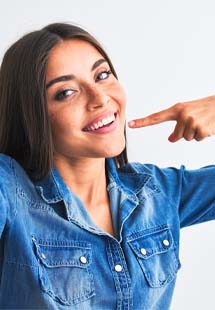 Woman with beautiful teeth smiling